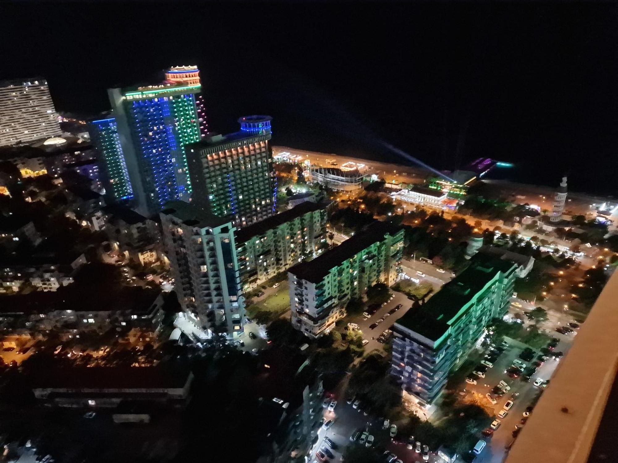 باتومي Apart-Hotel Orbi City المظهر الخارجي الصورة